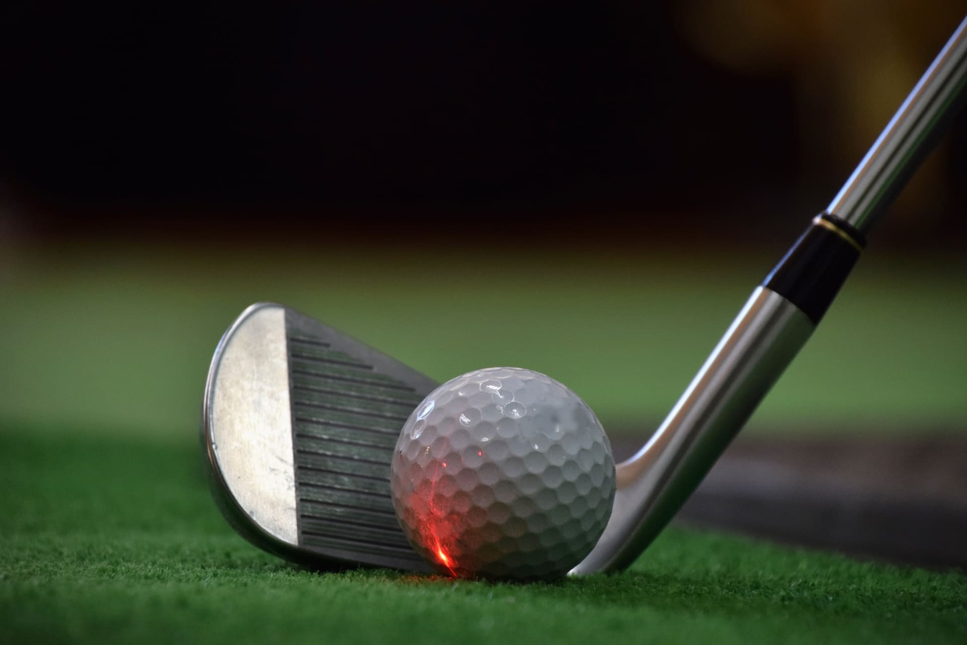 インドアゴルフのメリットとは?