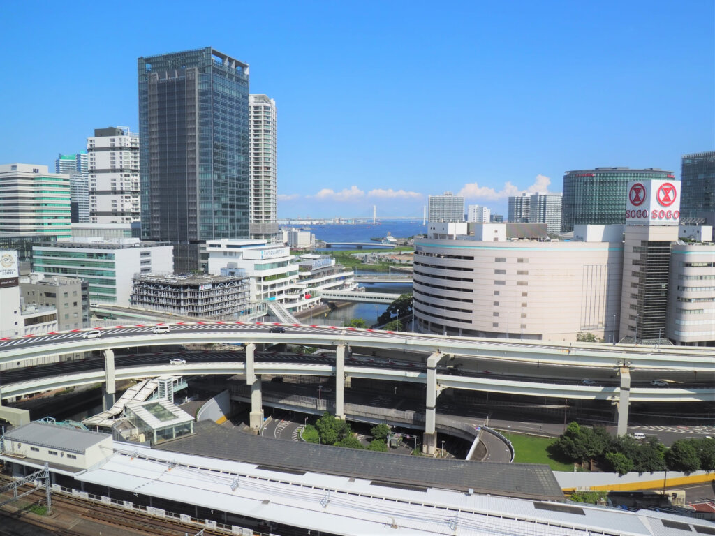 ライザップゴルフ横浜東口店へのアクセス